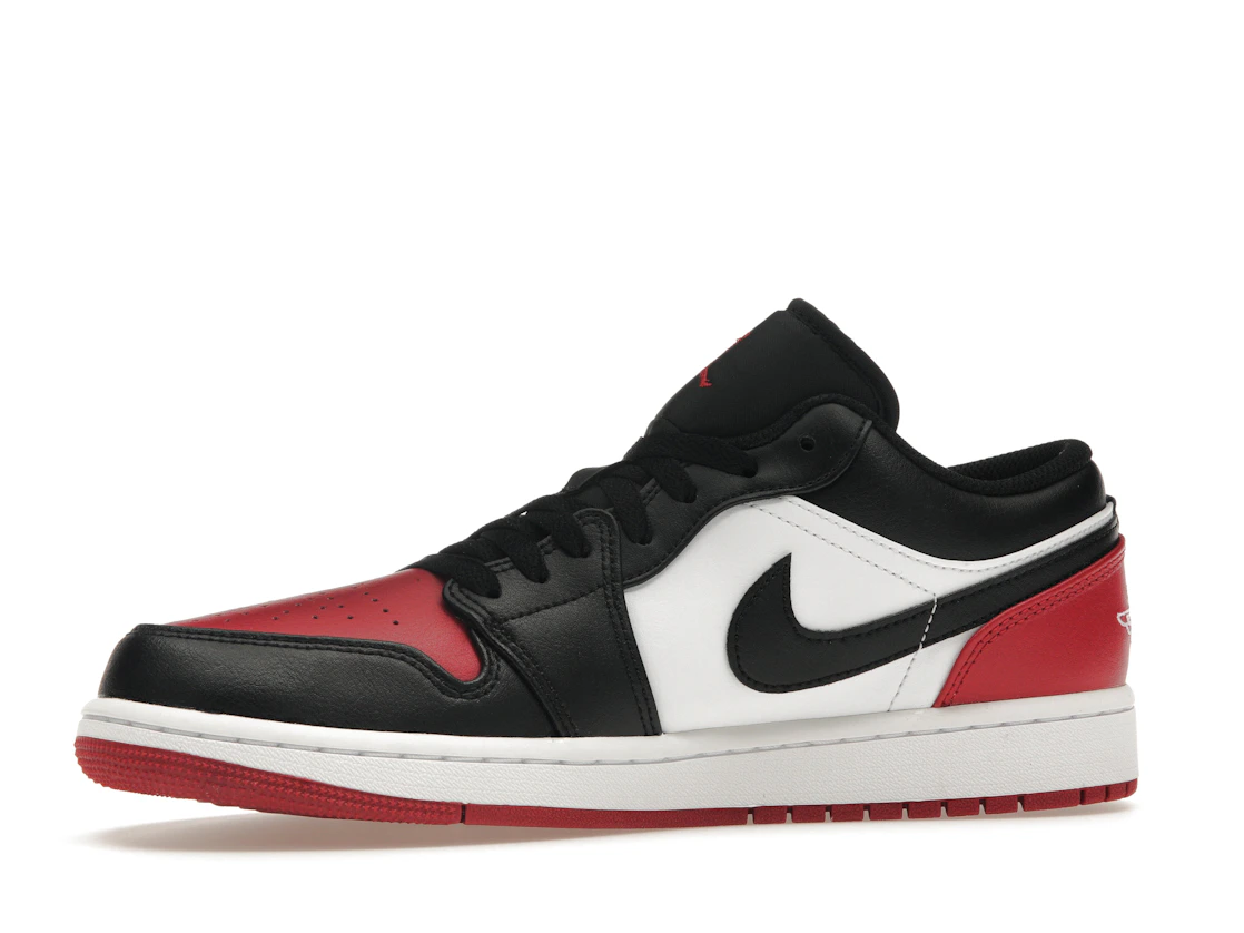 Vue 17 de Jordan 1 Low Bred Toe 2.0