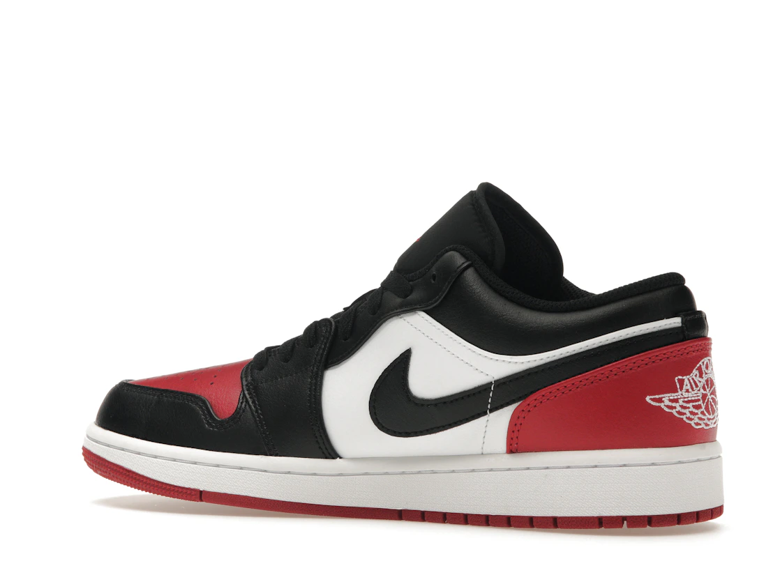 Vue 22 de Jordan 1 Low Bred Toe 2.0