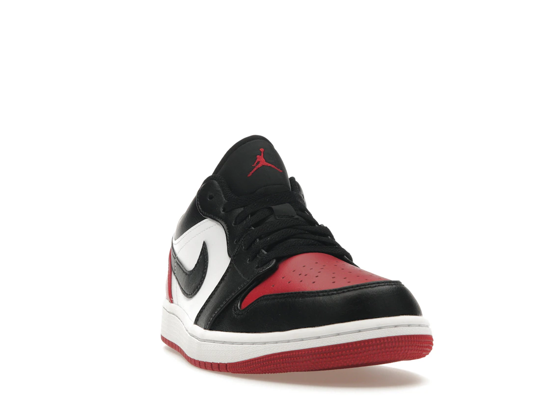 Vue 8 de Jordan 1 Low Bred Toe 2.0