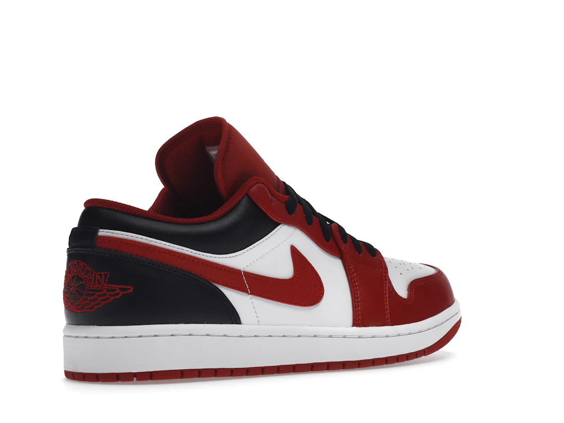 Vue 33 de Jordan 1 Low Bulls