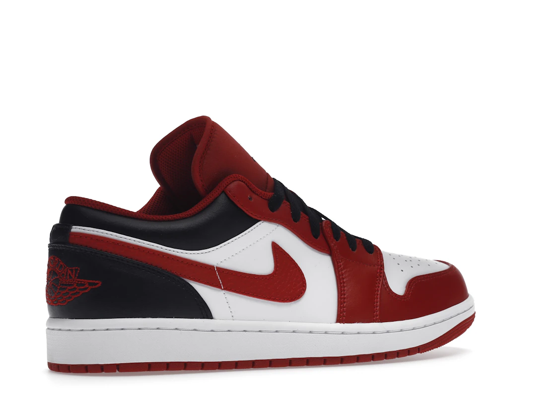 Vue 34 de Jordan 1 Low Bulls