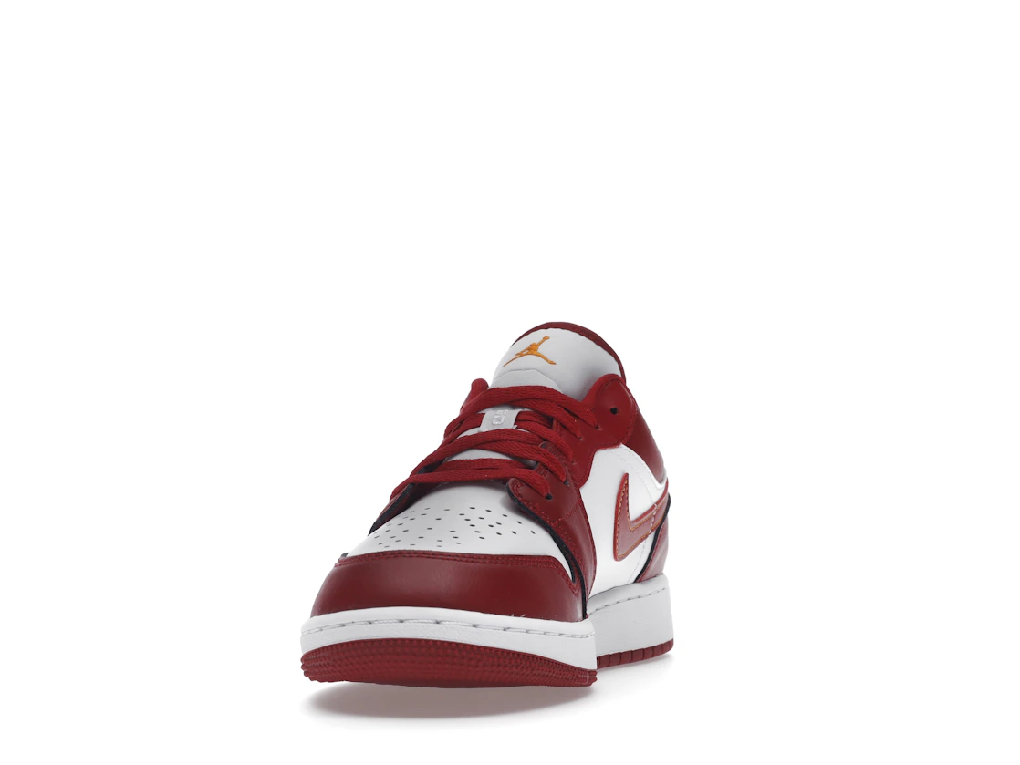 Vue 12 de Jordan 1 Low Cardinal Red (GS)