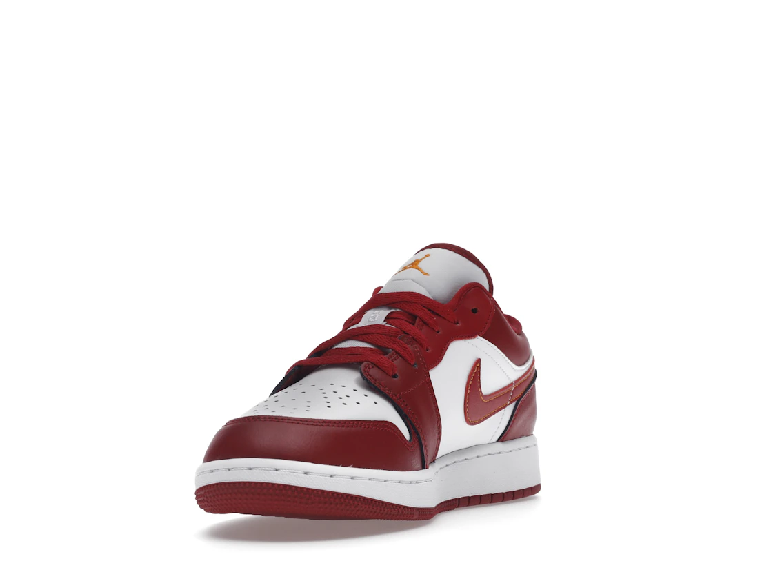 Vue 13 de Jordan 1 Low Cardinal Red (GS)