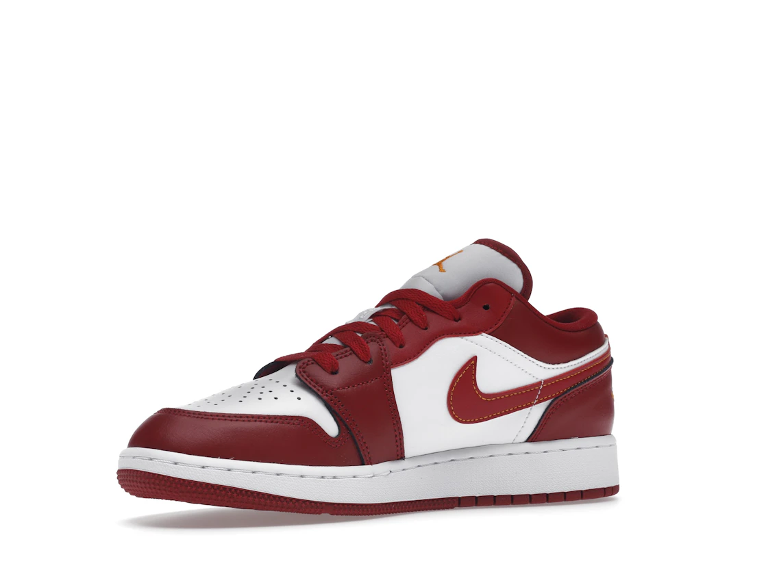 Vue 16 de Jordan 1 Low Cardinal Red (GS)