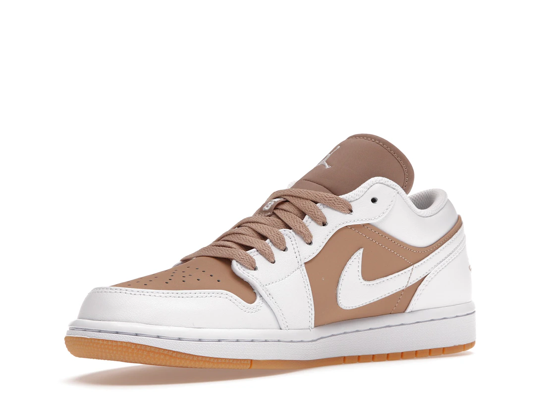 Vue 15 de Jordan 1 Low Gum White