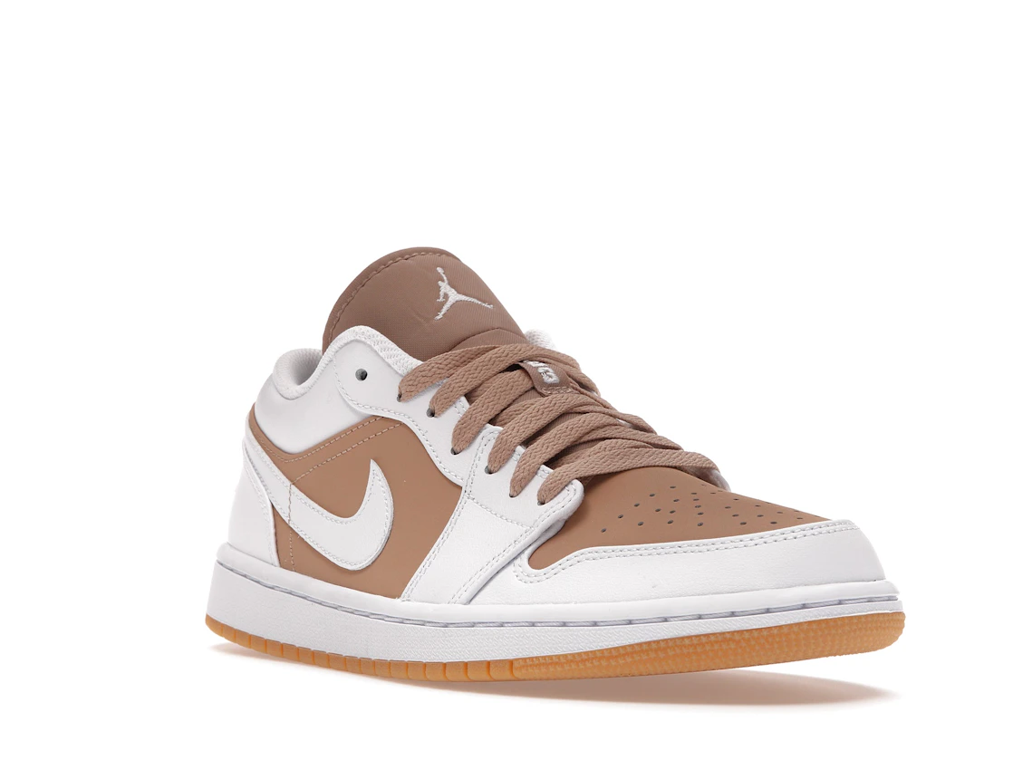 Vue 6 de Jordan 1 Low Gum White