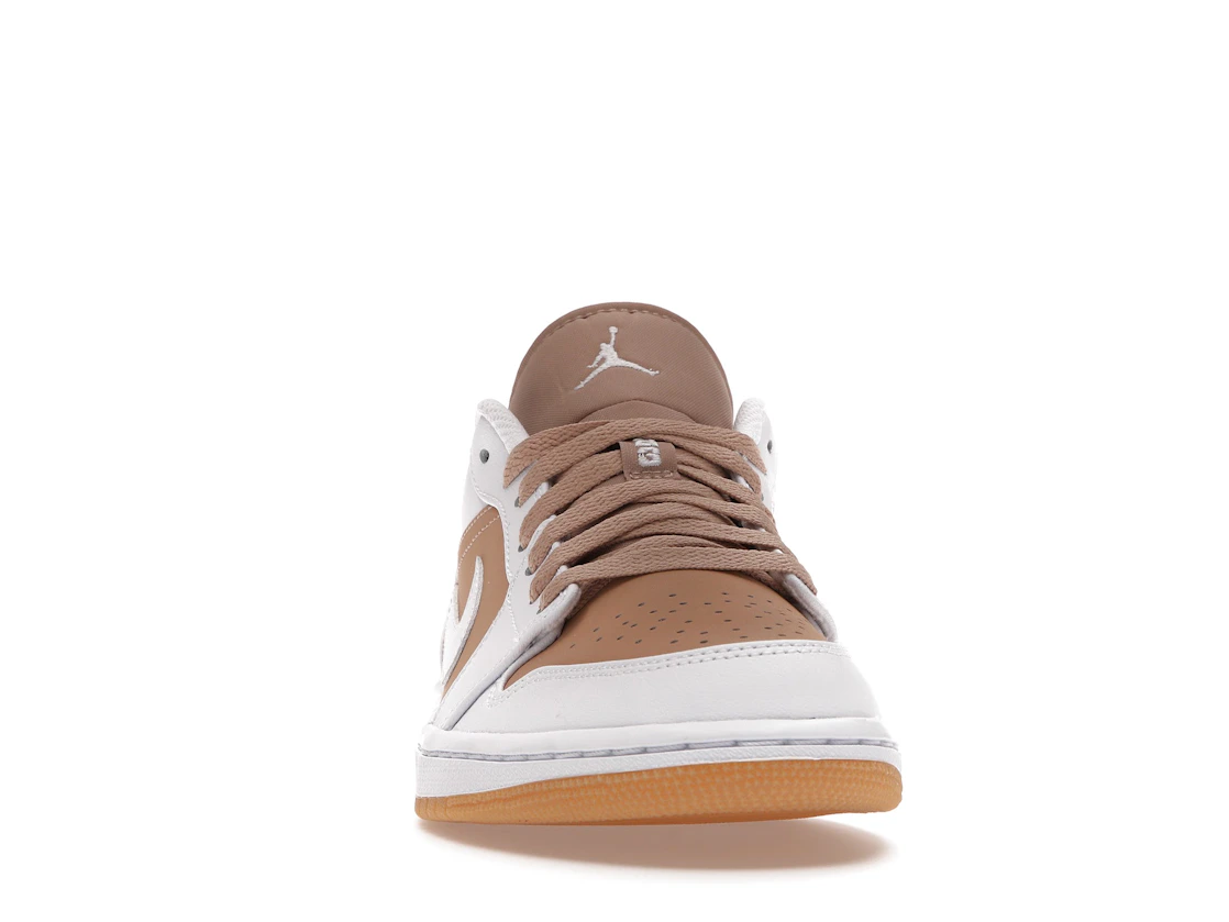 Vue 9 de Jordan 1 Low Gum White