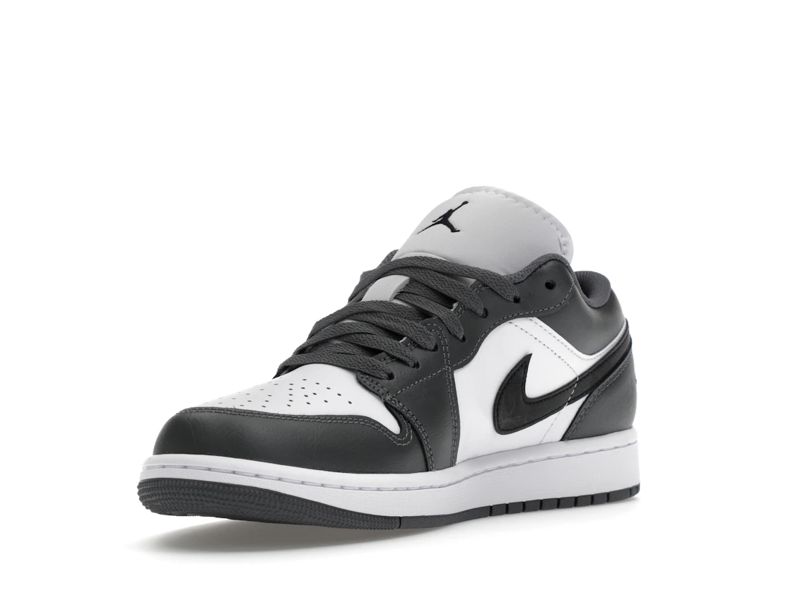 Vue 14 de Jordan 1 Low Iron Grey