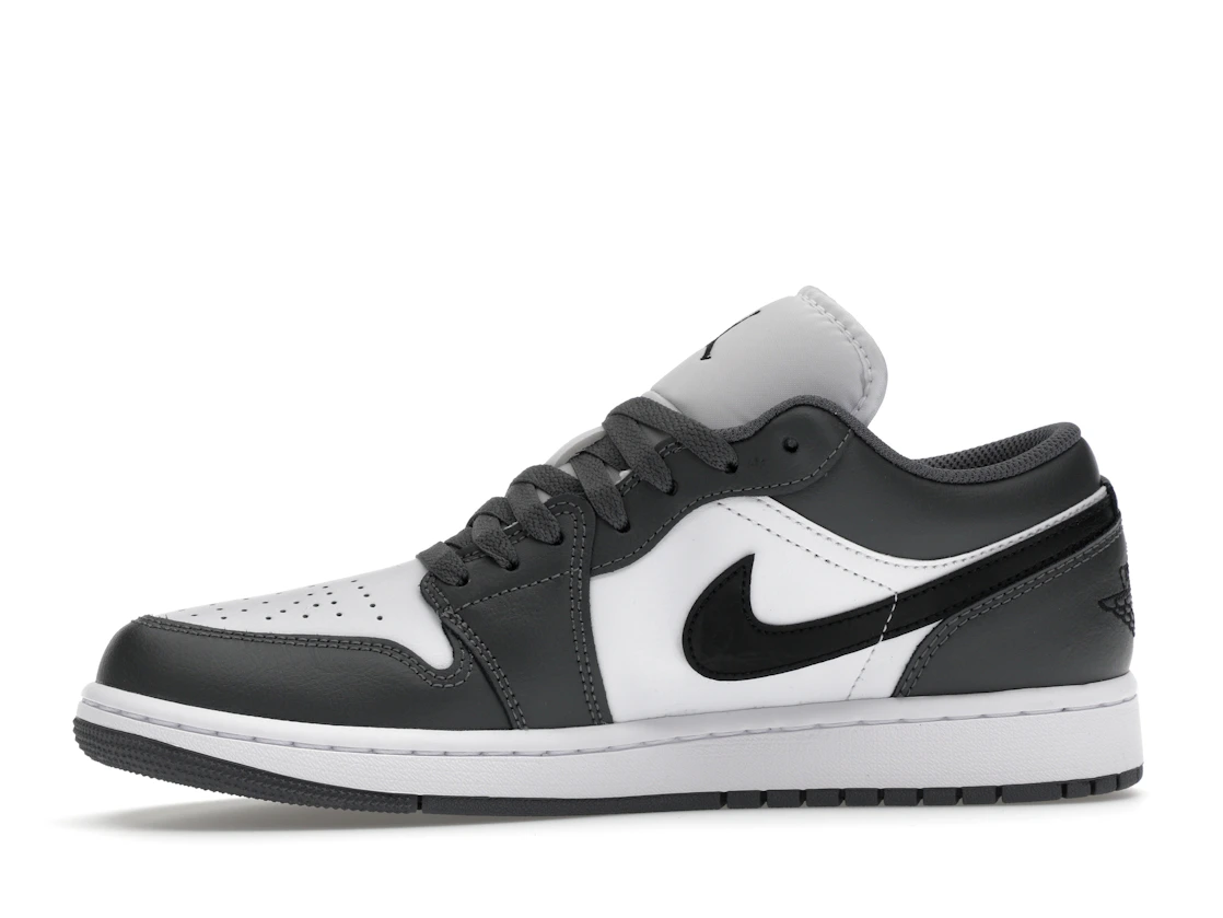 Vue 18 de Jordan 1 Low Iron Grey