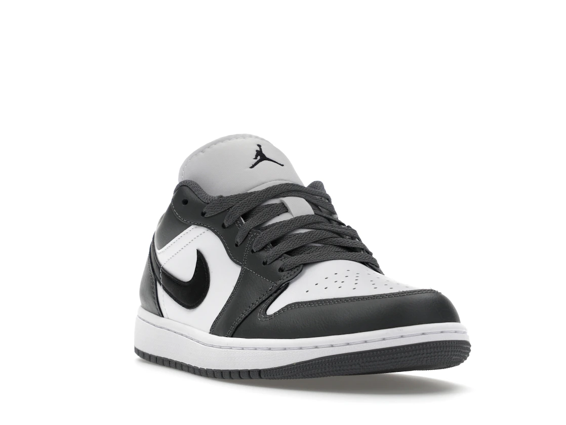 Vue 7 de Jordan 1 Low Iron Grey