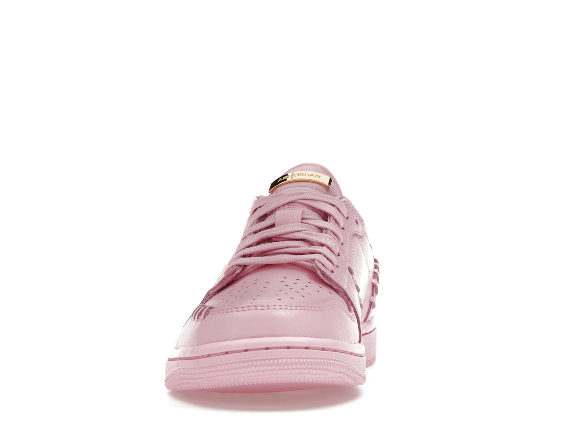 Vue 11 de Jordan 1 Low Method of Make Perfect Pink 
