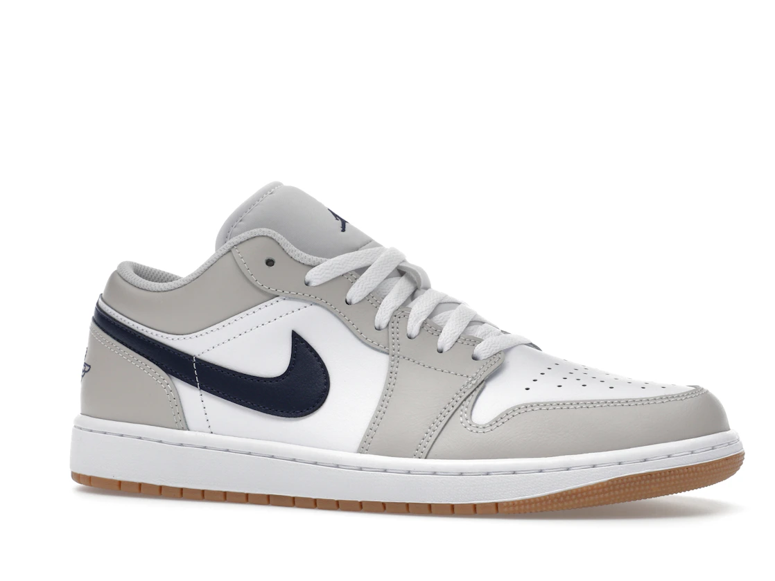 Vue 3 de Jordan 1 Low Midnight Navy Neutral Grey