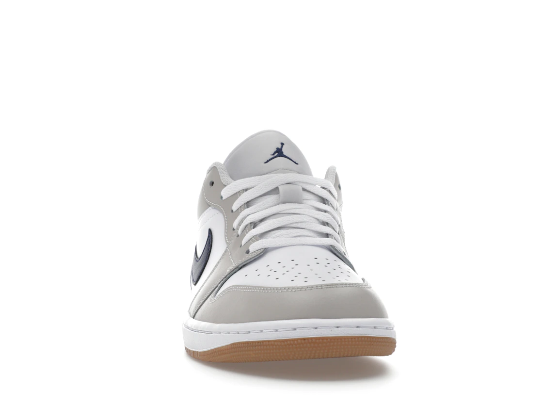 Vue 9 de Jordan 1 Low Midnight Navy Neutral Grey