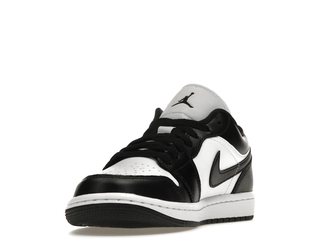 Vue 13 de Jordan 1 Low Panda (2023) 