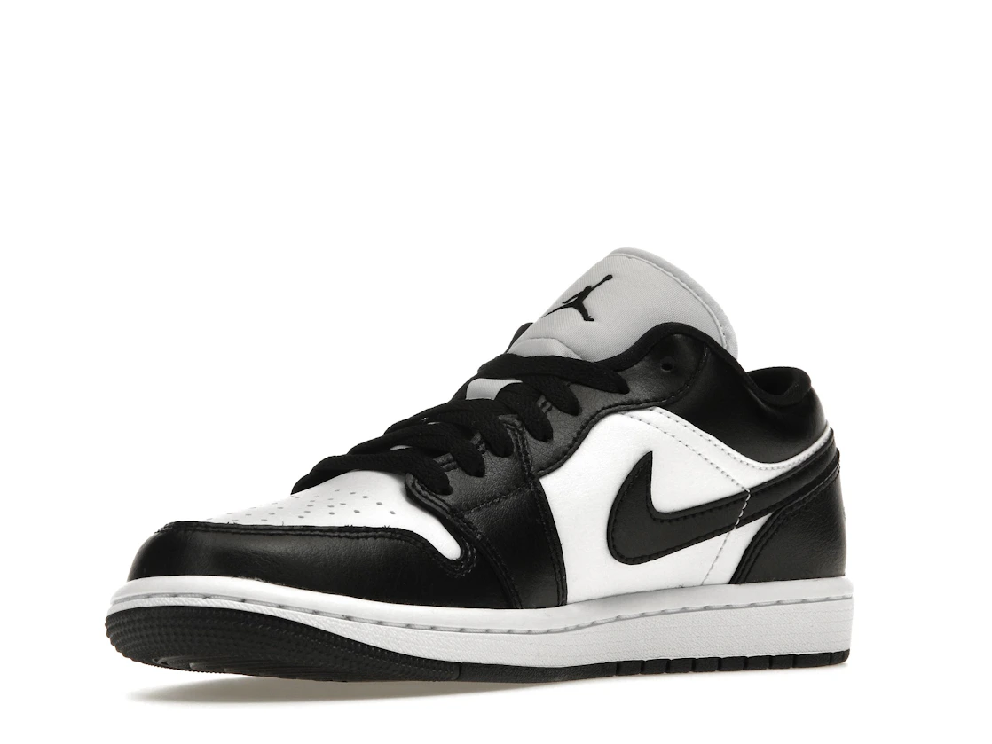 Vue 15 de Jordan 1 Low Panda (2023) 