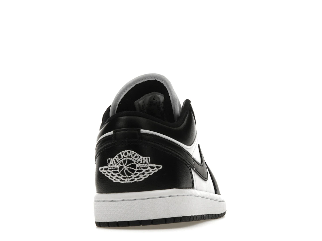 Vue 29 de Jordan 1 Low Panda (2023) 