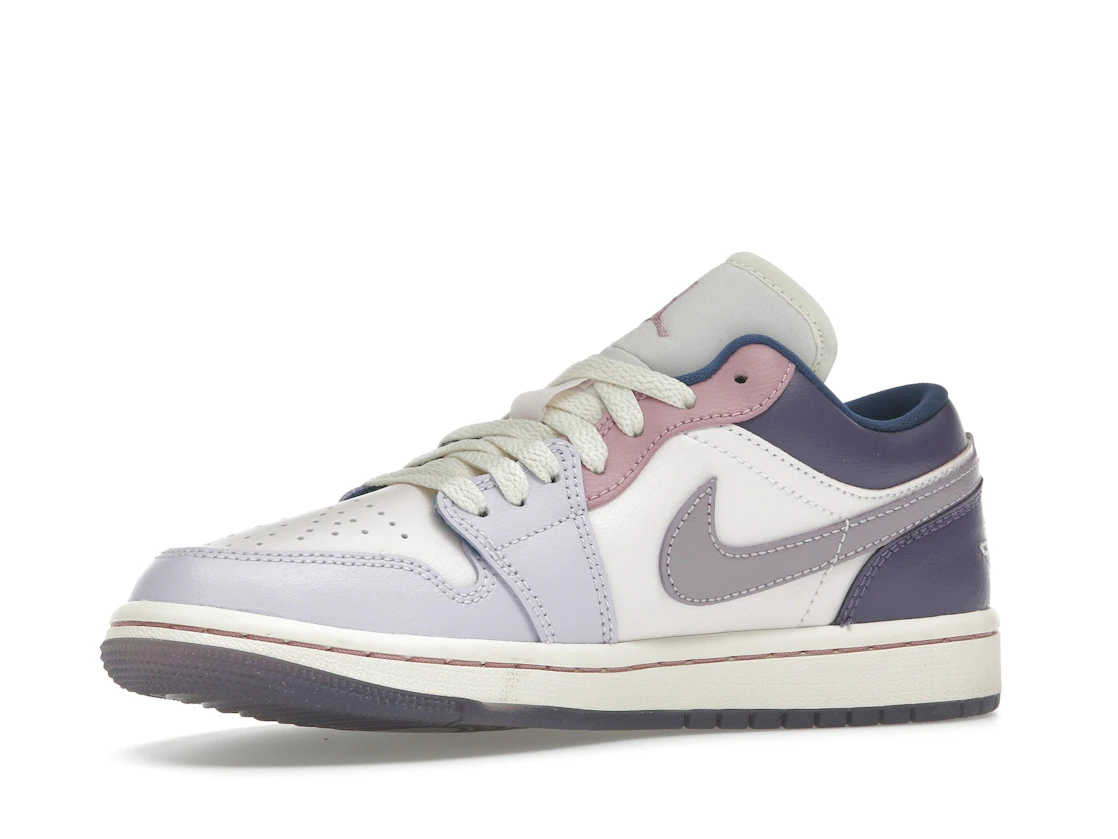 Vue 16 de Jordan 1 Low Pastel Purple 