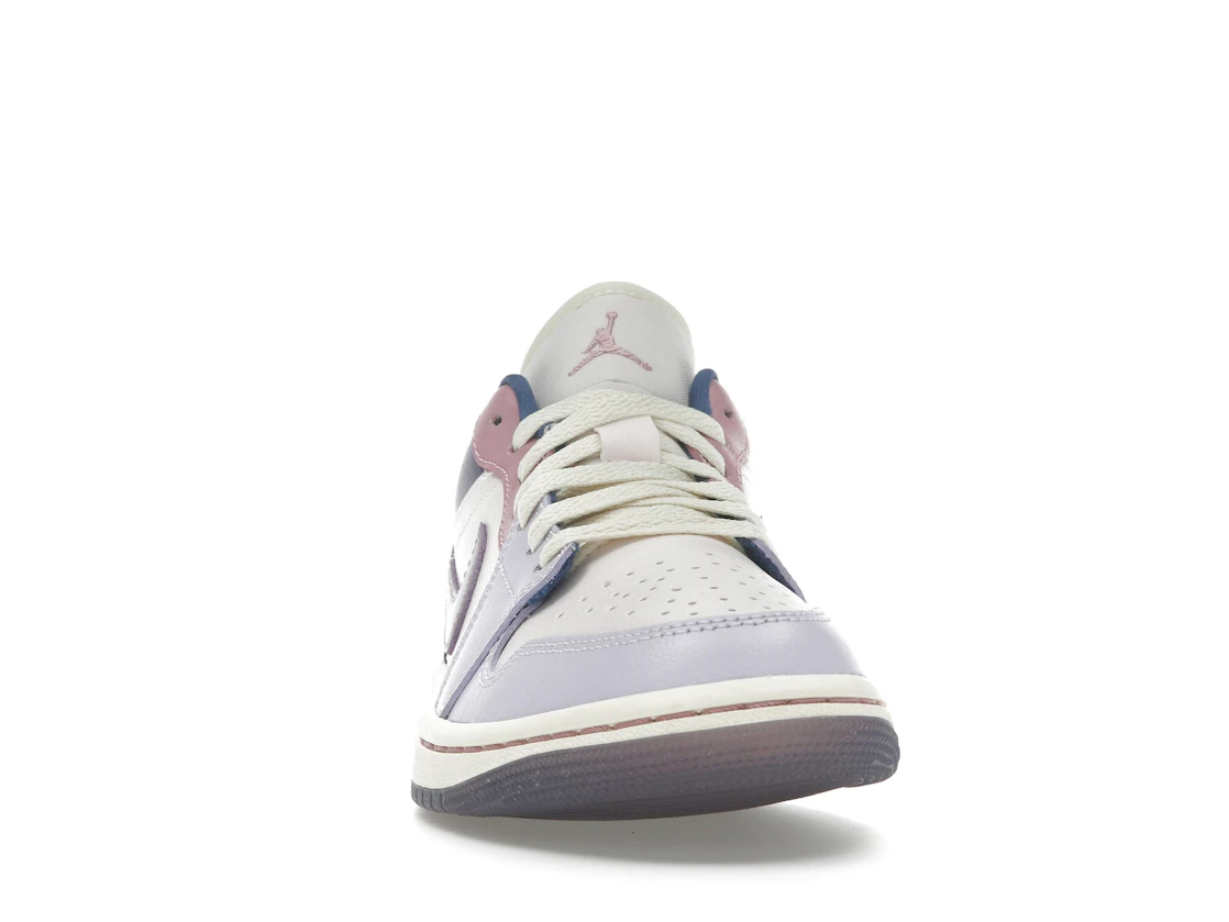 Vue 9 de Jordan 1 Low Pastel Purple 
