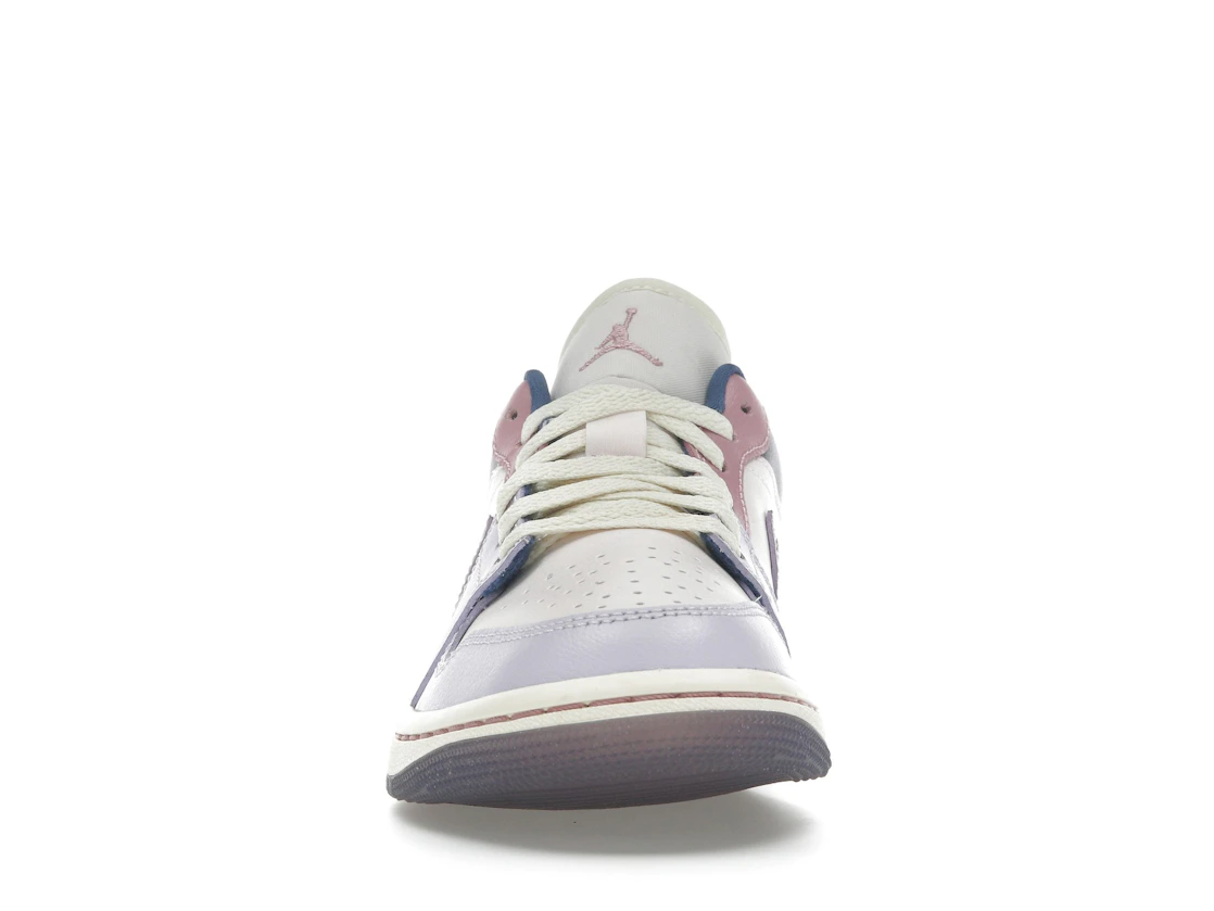 Vue 10 de Jordan 1 Low Pastel Purple 
