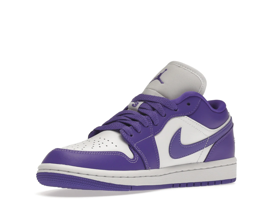 Vue 15 de Jordan 1 Low Psychic Purple 