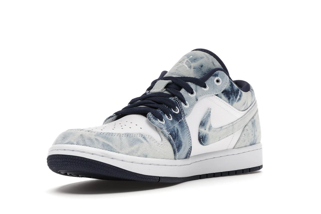 Vue 14 de Jordan 1 Low Washed Denim