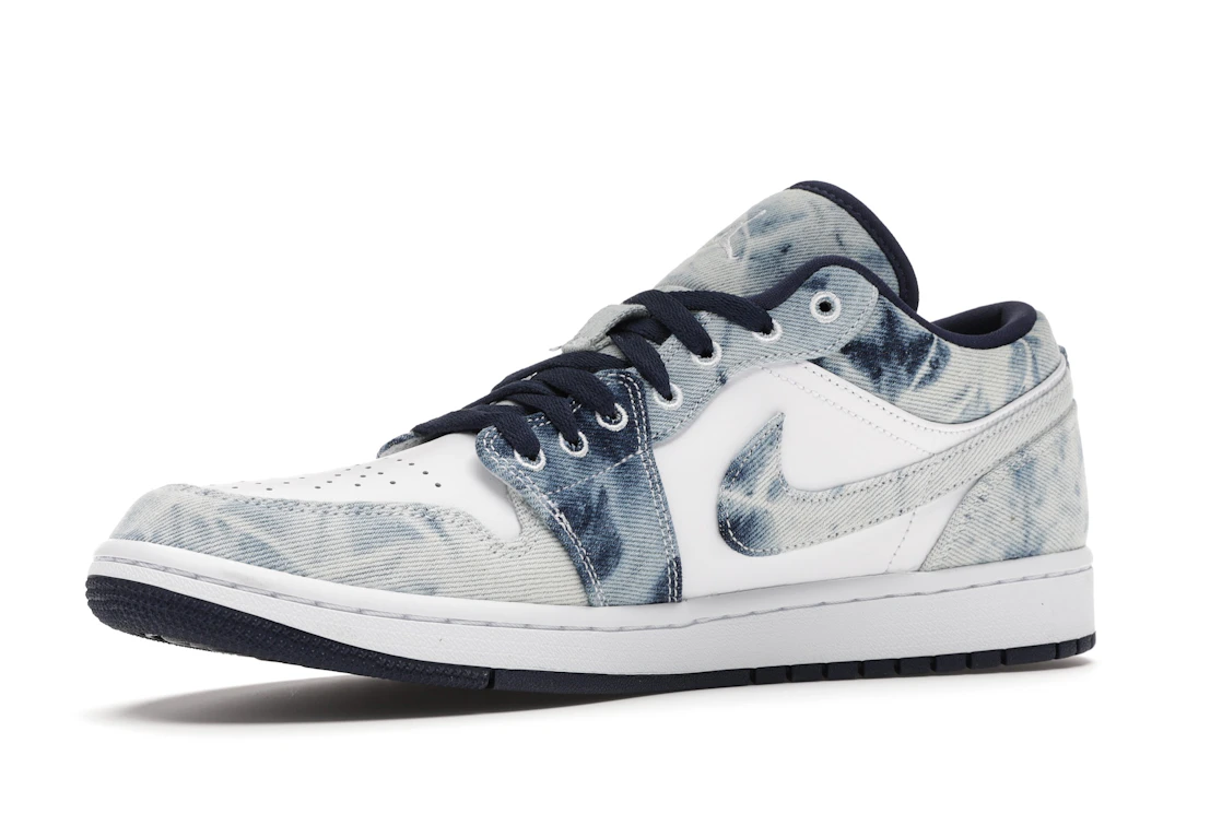 Vue 16 de Jordan 1 Low Washed Denim