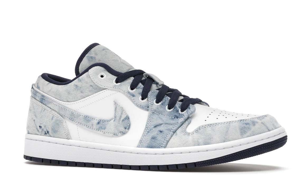 Vue 3 de Jordan 1 Low Washed Denim