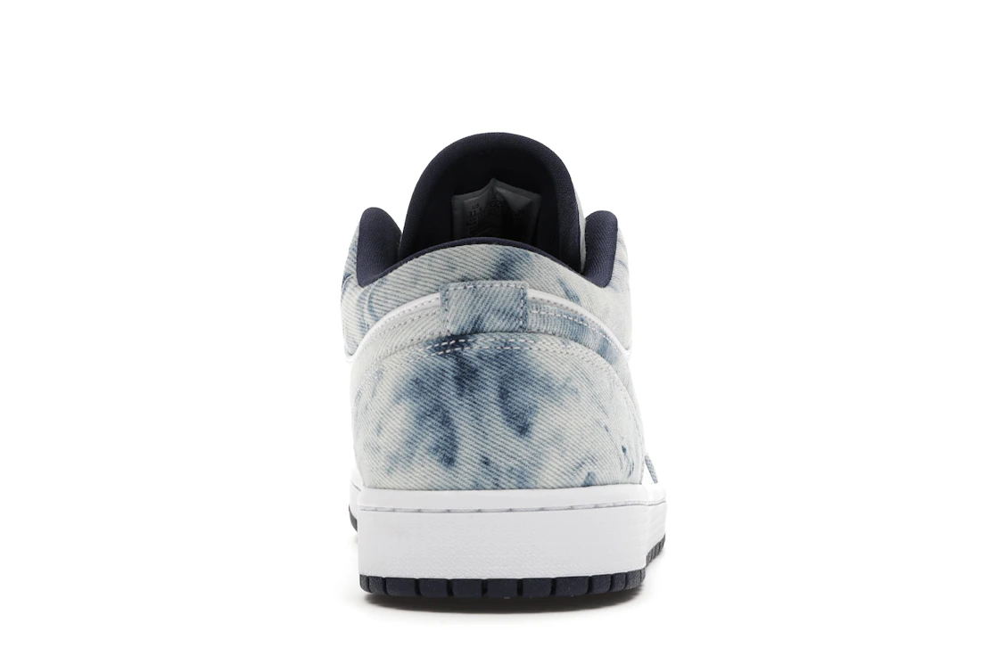 Vue 28 de Jordan 1 Low Washed Denim