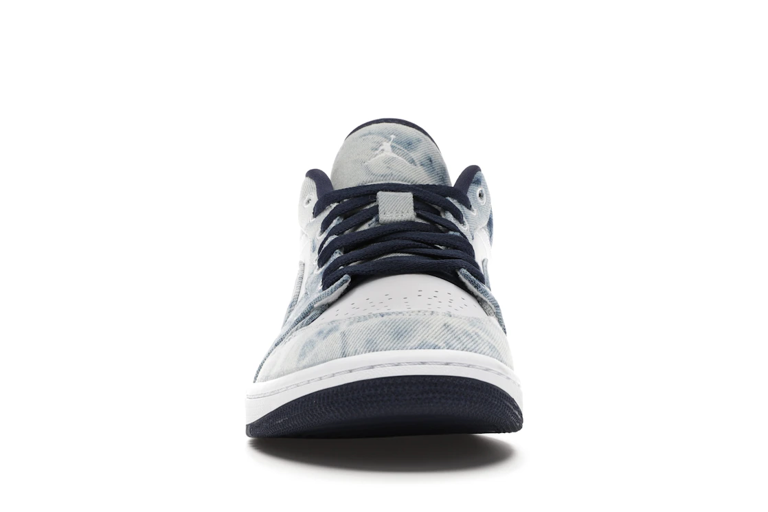 Vue 10 de Jordan 1 Low Washed Denim
