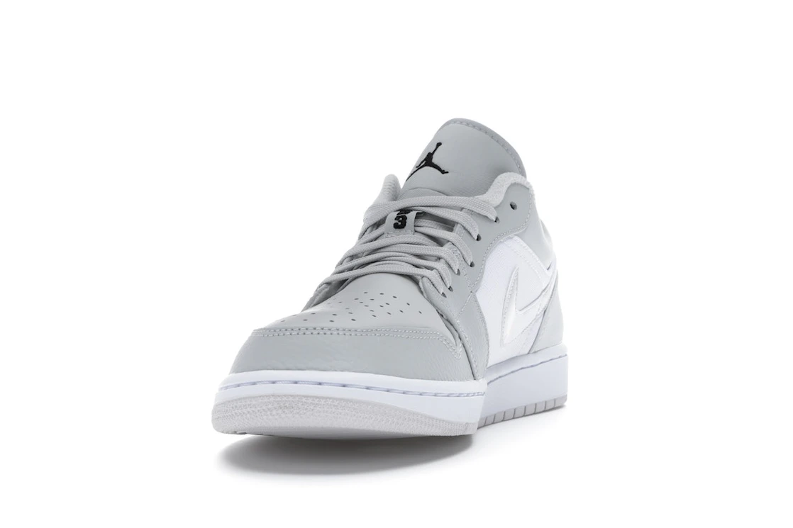Vue 12 de Jordan 1 Low White Camo