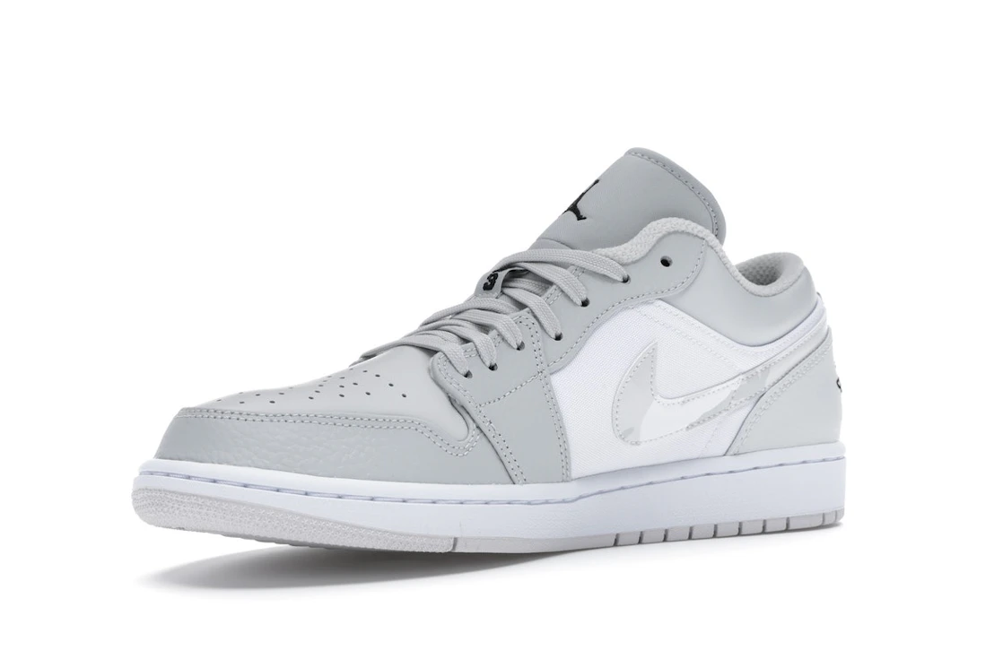 Vue 15 de Jordan 1 Low White Camo