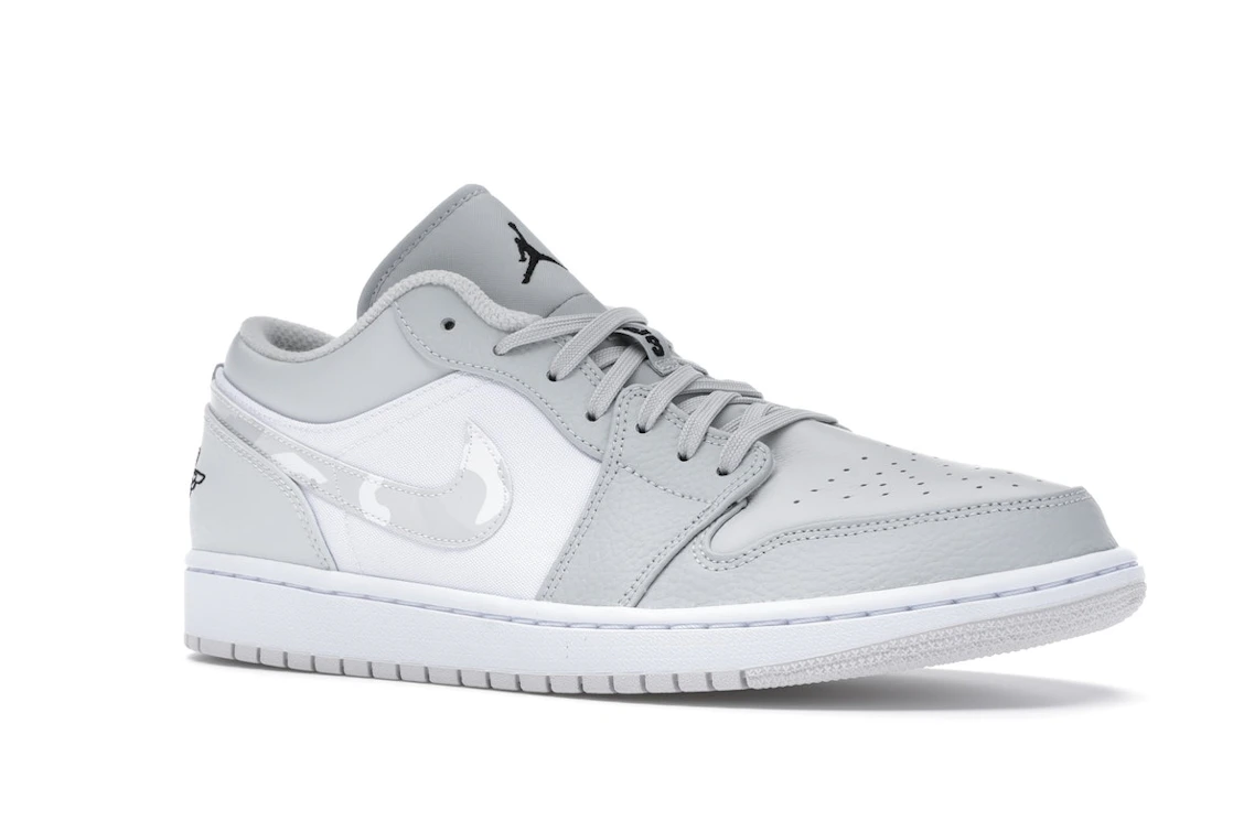 Vue 4 de Jordan 1 Low White Camo