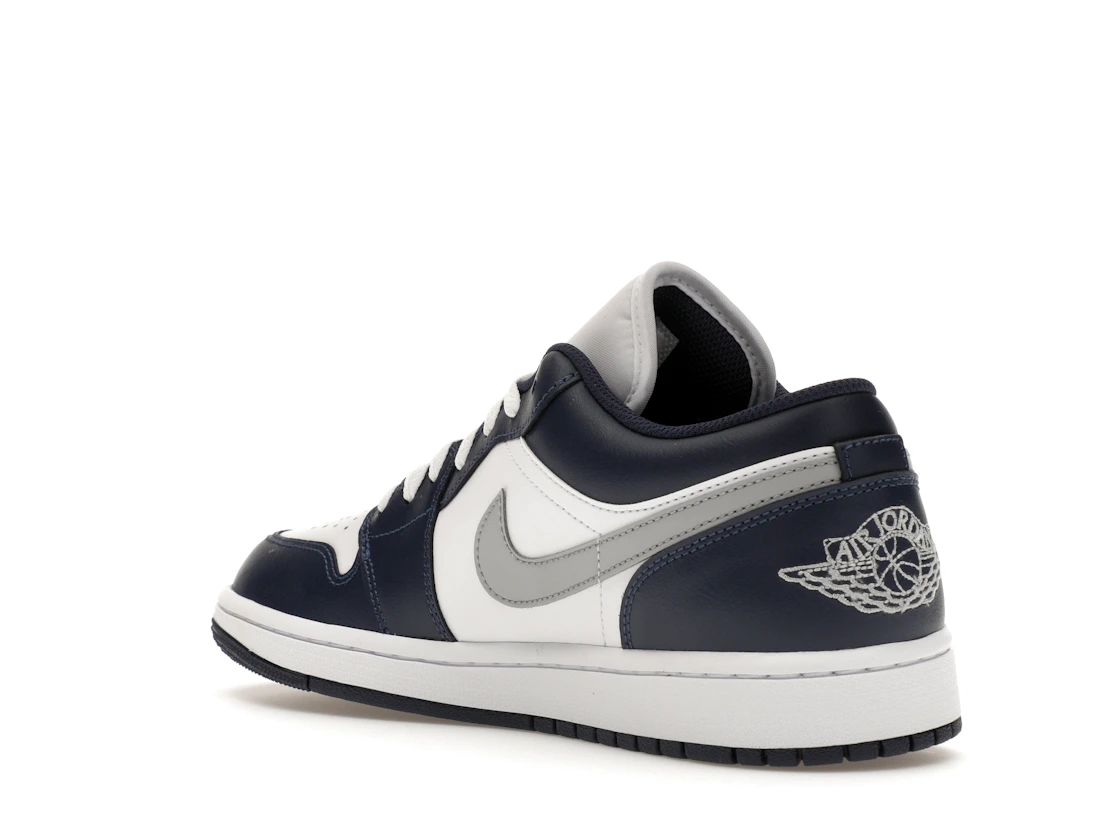 Vue 24 de Jordan 1 Low Wolf Grey Midnight Navy