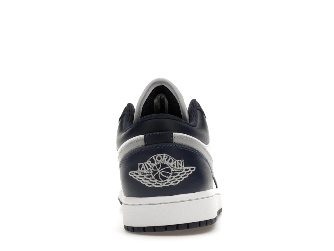 Vue 28 de Jordan 1 Low Wolf Grey Midnight Navy