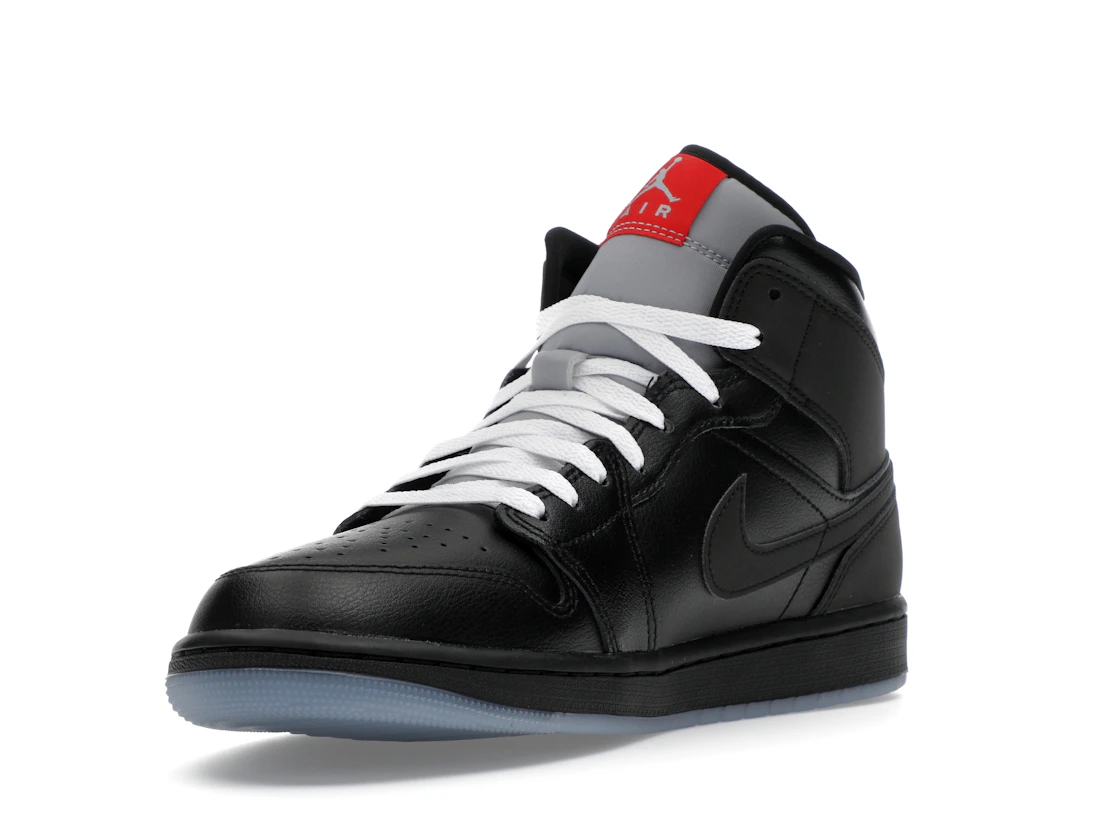 Vue 14 de Jordan 1 Mid SE Black Metallic Reimagined
