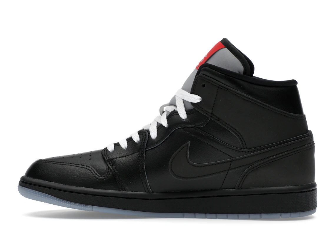 Vue 20 de Jordan 1 Mid SE Black Metallic Reimagined