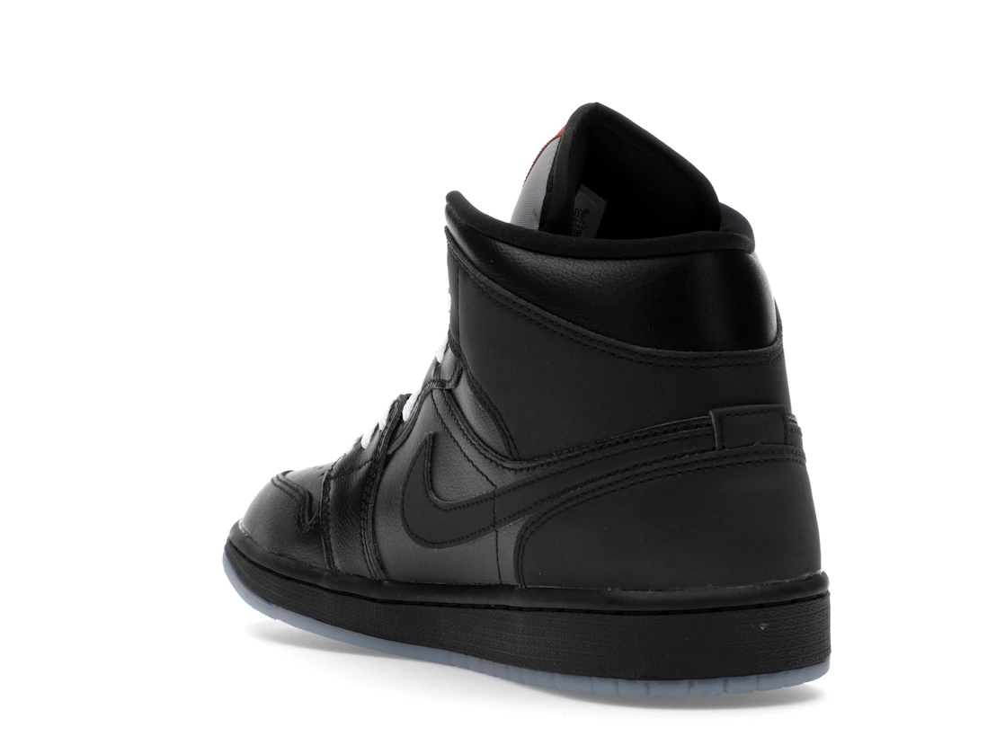 Vue 25 de Jordan 1 Mid SE Black Metallic Reimagined