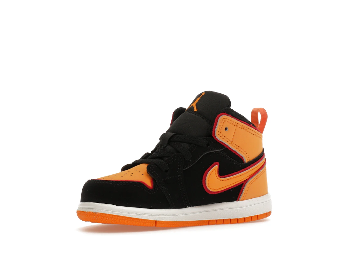 Vue 16 de Jordan 1 Mid SE Black Vivid Orange (TD)