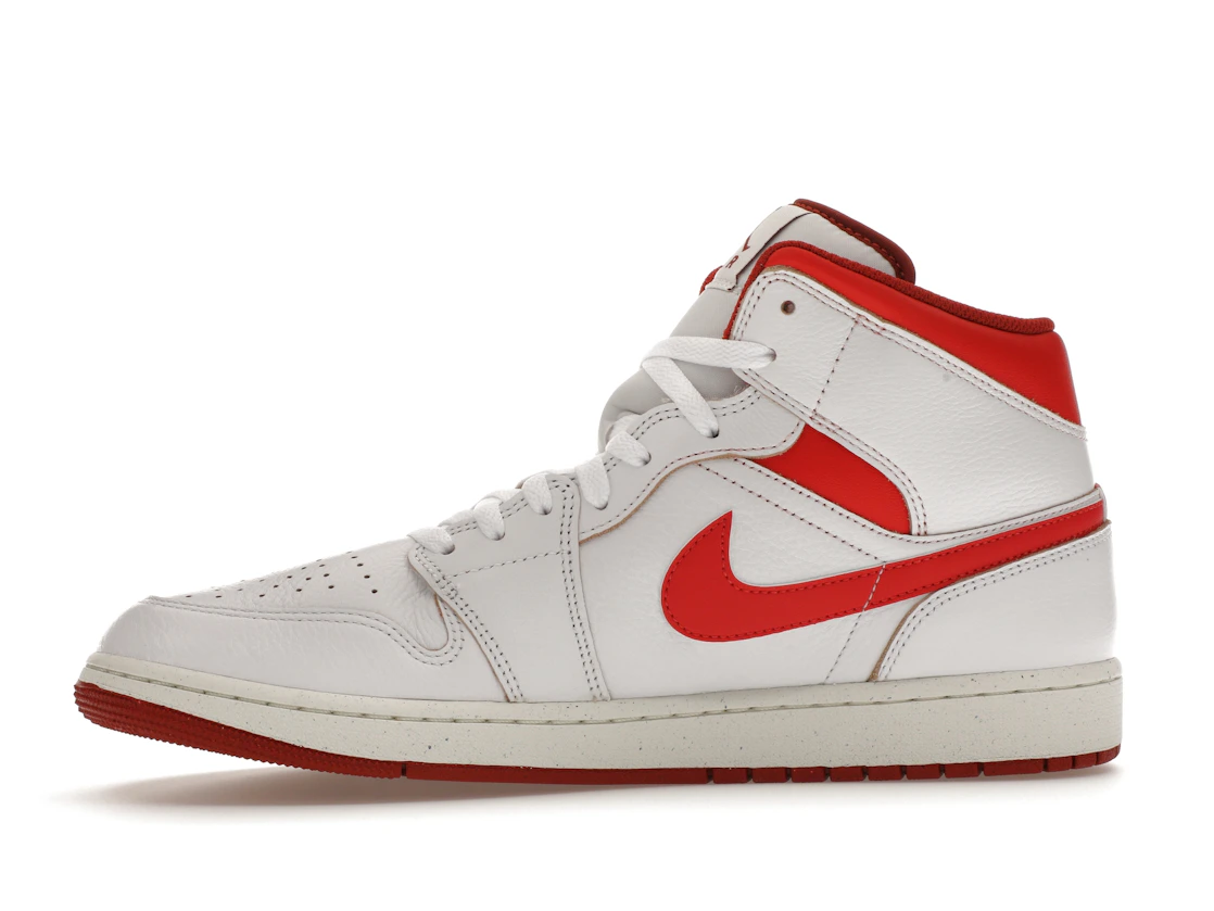 Vue 18 de Jordan 1 Mid SE Dune Red