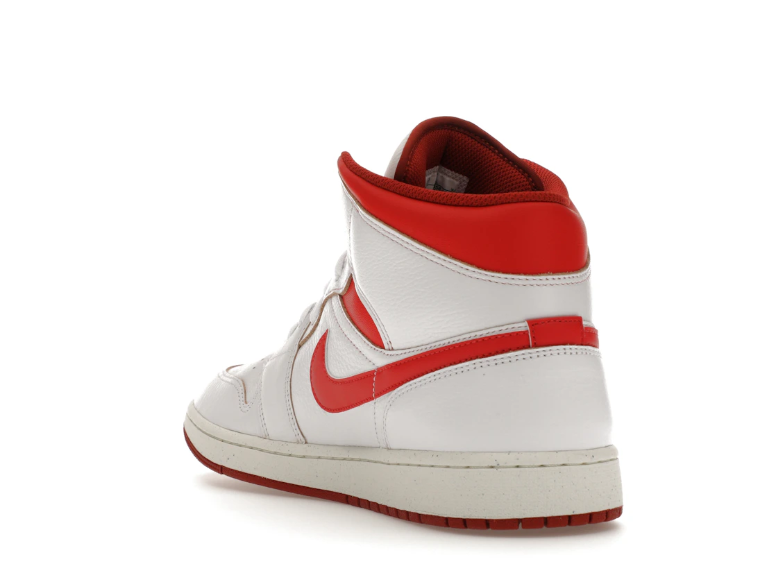 Vue 25 de Jordan 1 Mid SE Dune Red