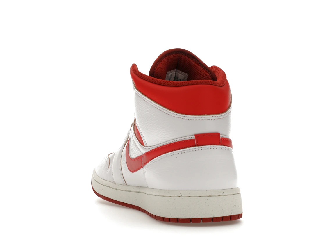 Vue 26 de Jordan 1 Mid SE Dune Red