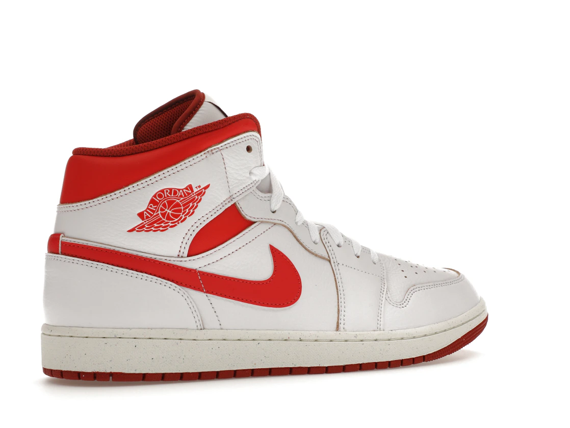 Vue 34 de Jordan 1 Mid SE Dune Red