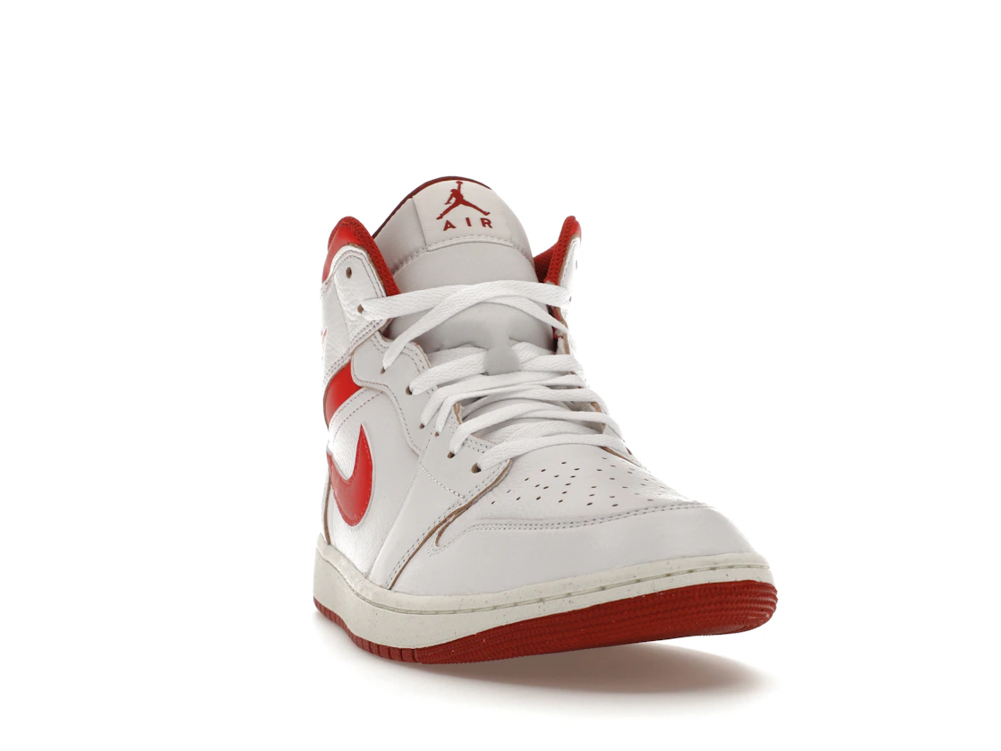 Vue 8 de Jordan 1 Mid SE Dune Red