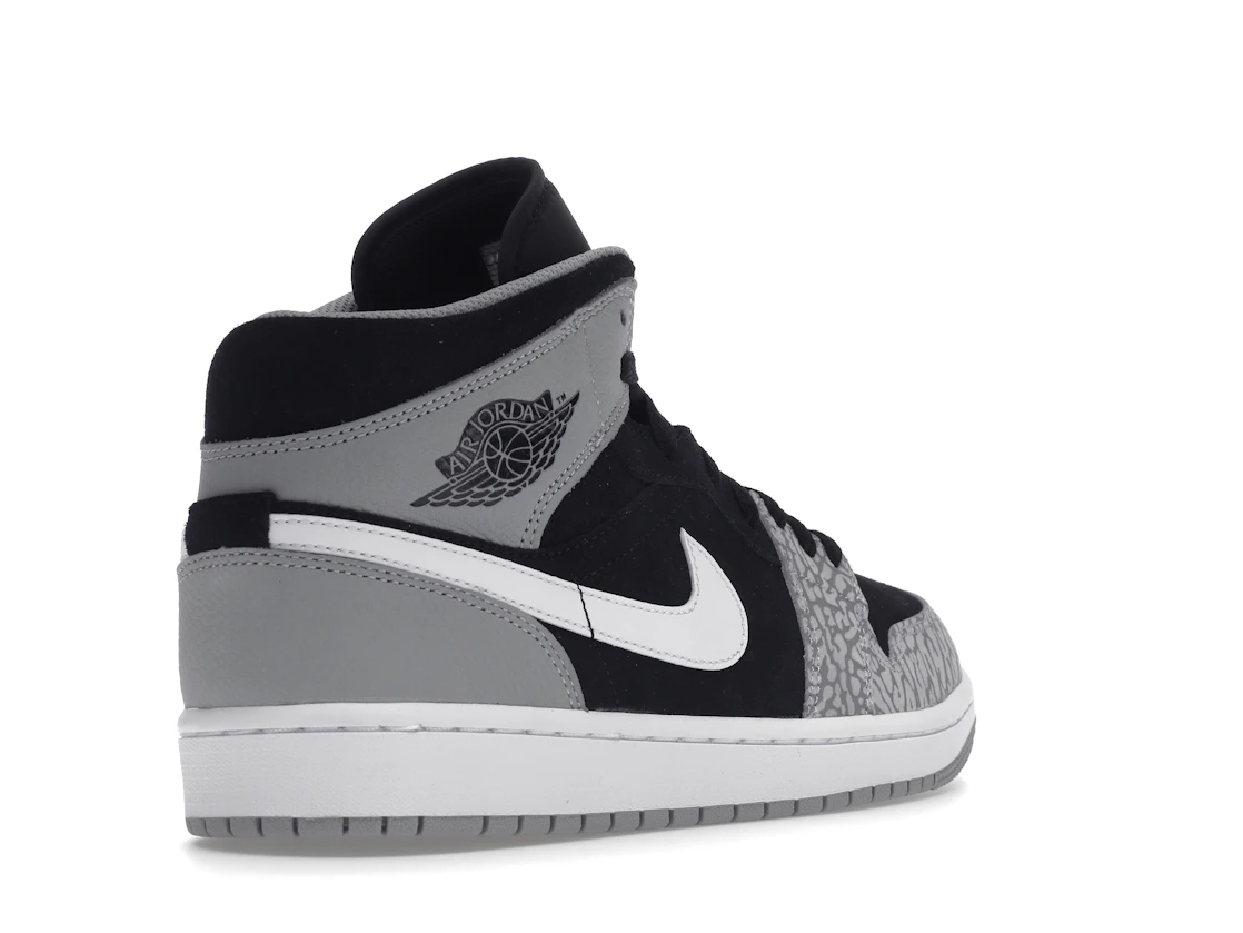 Vue 32 de Jordan 1 Mid SE Elephant Print