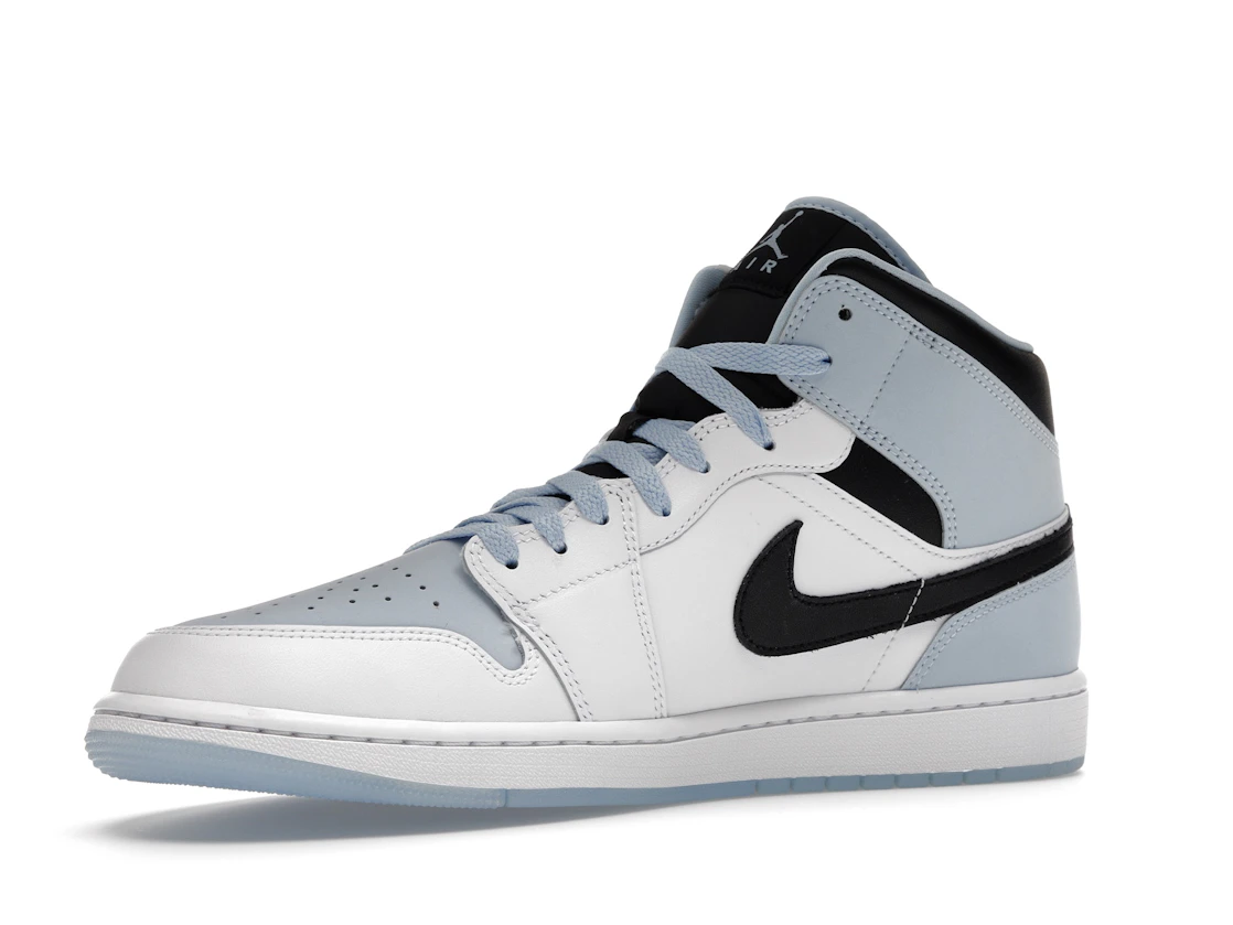 Vue 16 de Jordan 1 Mid SE Ice Blue (2023)