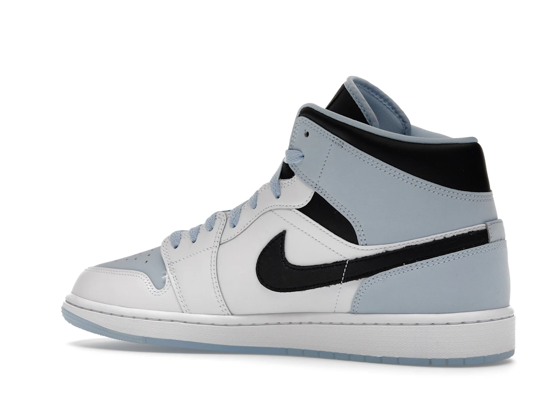 Vue 22 de Jordan 1 Mid SE Ice Blue (2023)