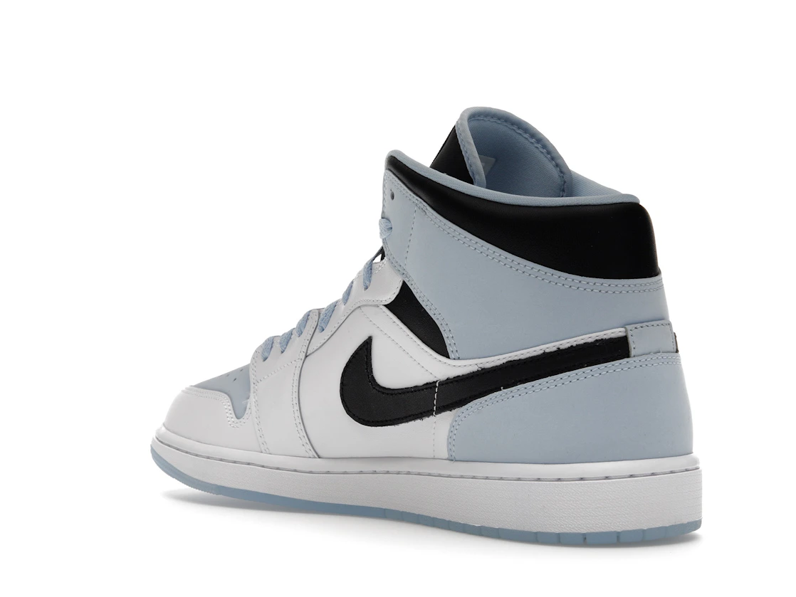 Vue 24 de Jordan 1 Mid SE Ice Blue (2023)
