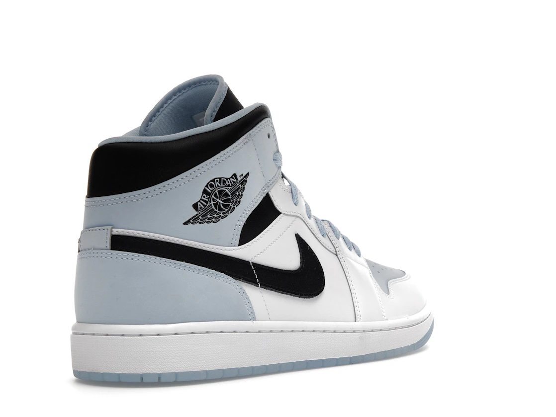 Vue 32 de Jordan 1 Mid SE Ice Blue (2023)