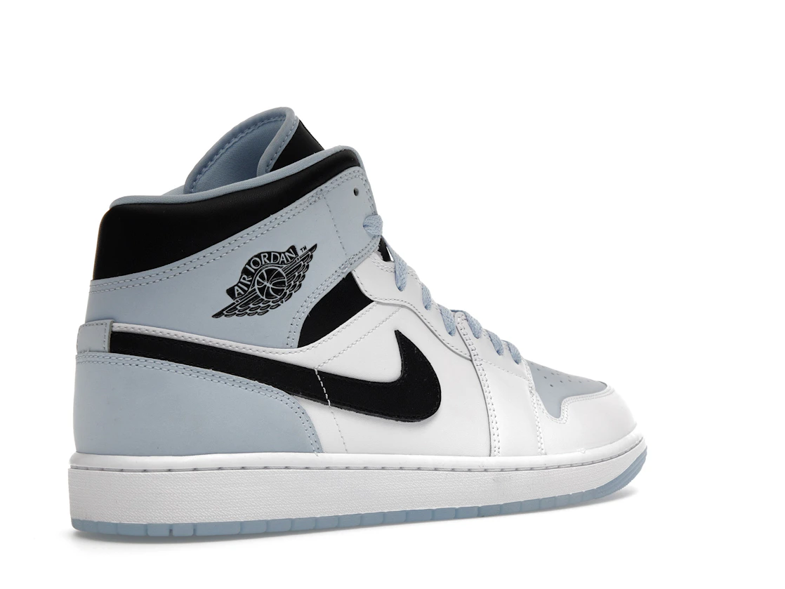 Vue 33 de Jordan 1 Mid SE Ice Blue (2023)