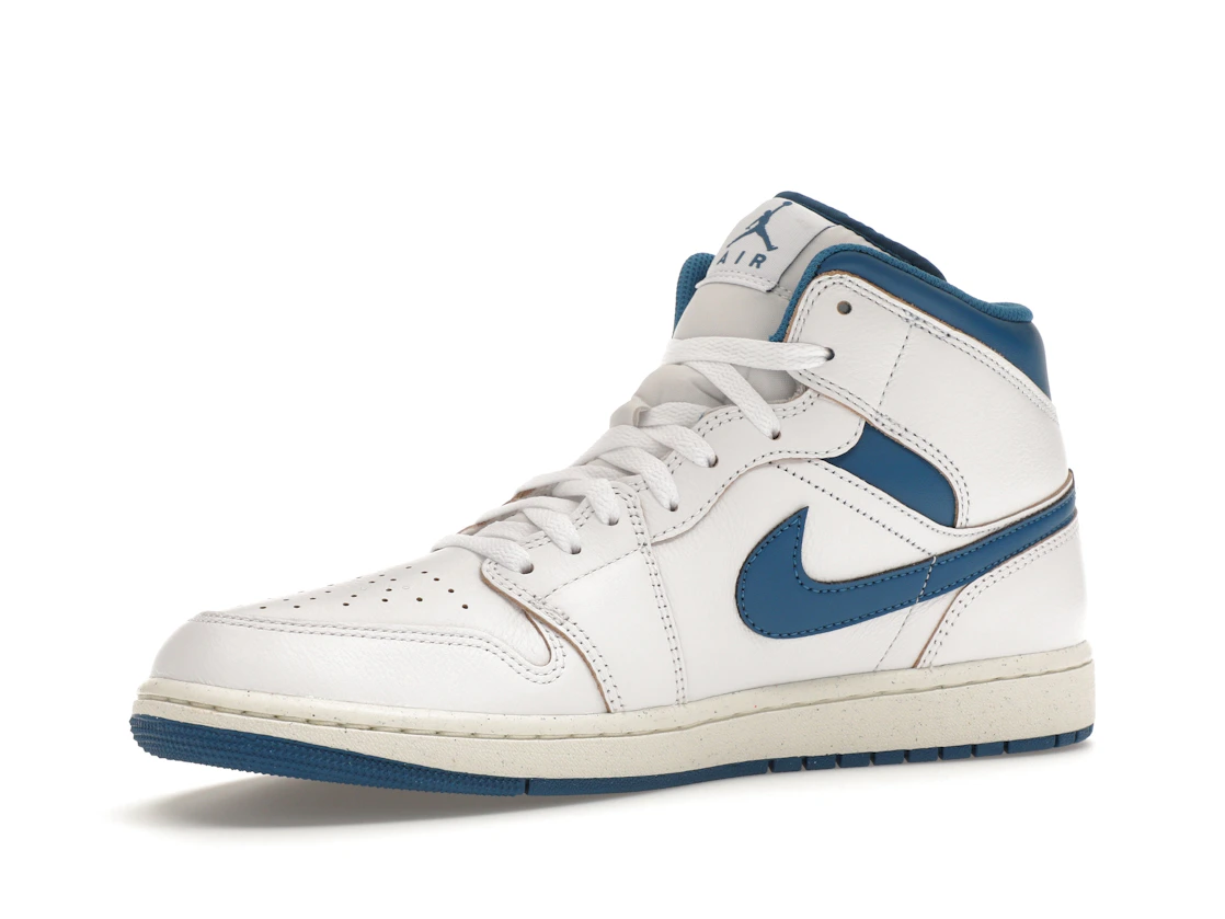 Vue 16 de Jordan 1 Mid SE Industrial Blue